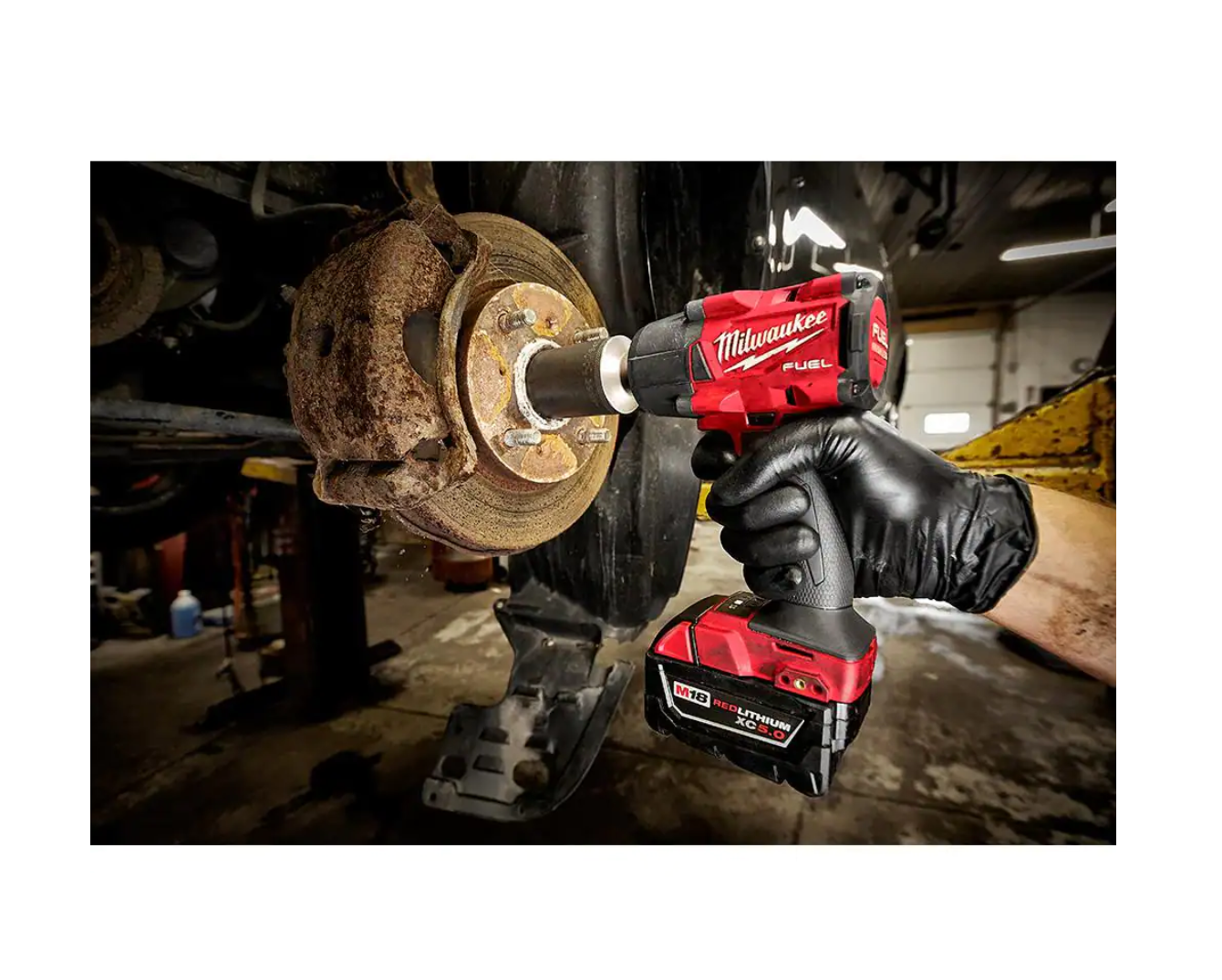 Milwaukee 2960-20-48-11-1850 M18 FUEL GEN-2 18V Lithium-Ion Mid Torque Brushless Cordless 3/8 in. Impact Wrench with (1) 5.0 Ah Battery