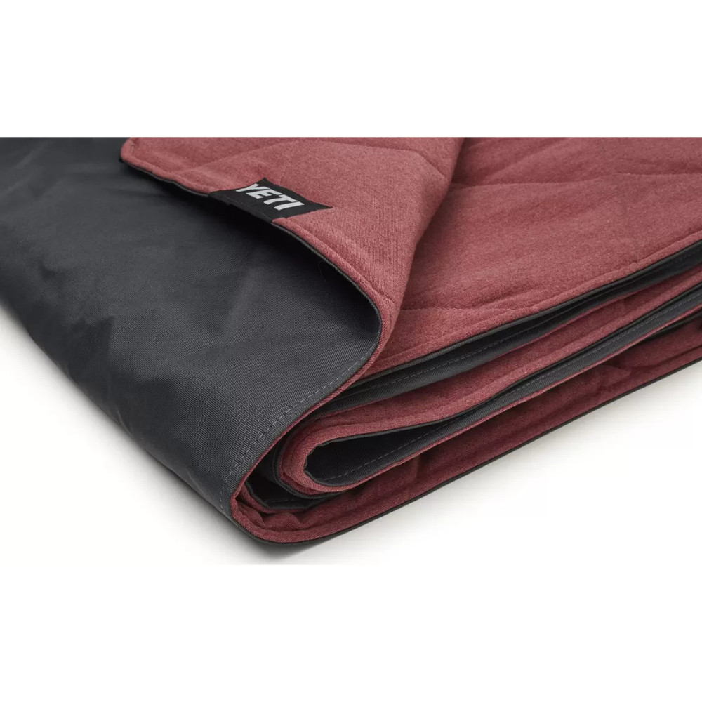 Yeti Lowlands Blanket Fireside Red ;