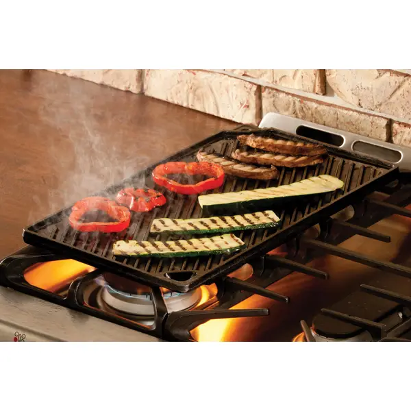 Lodge Double Play Reversible Cast Iron Grill and Griddle