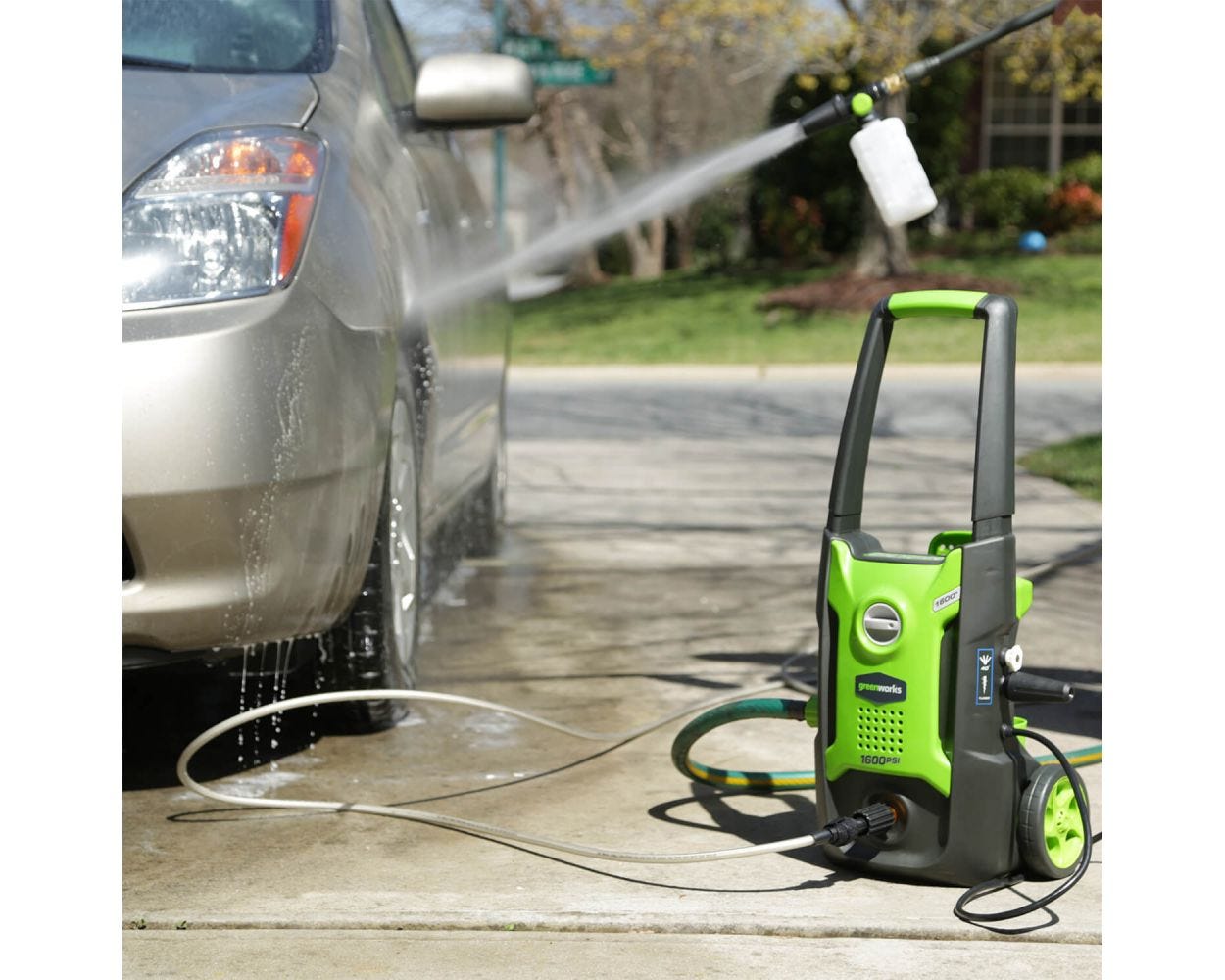 1600 PSI 1.2 GPM Cold Water Electric Pressure Washer