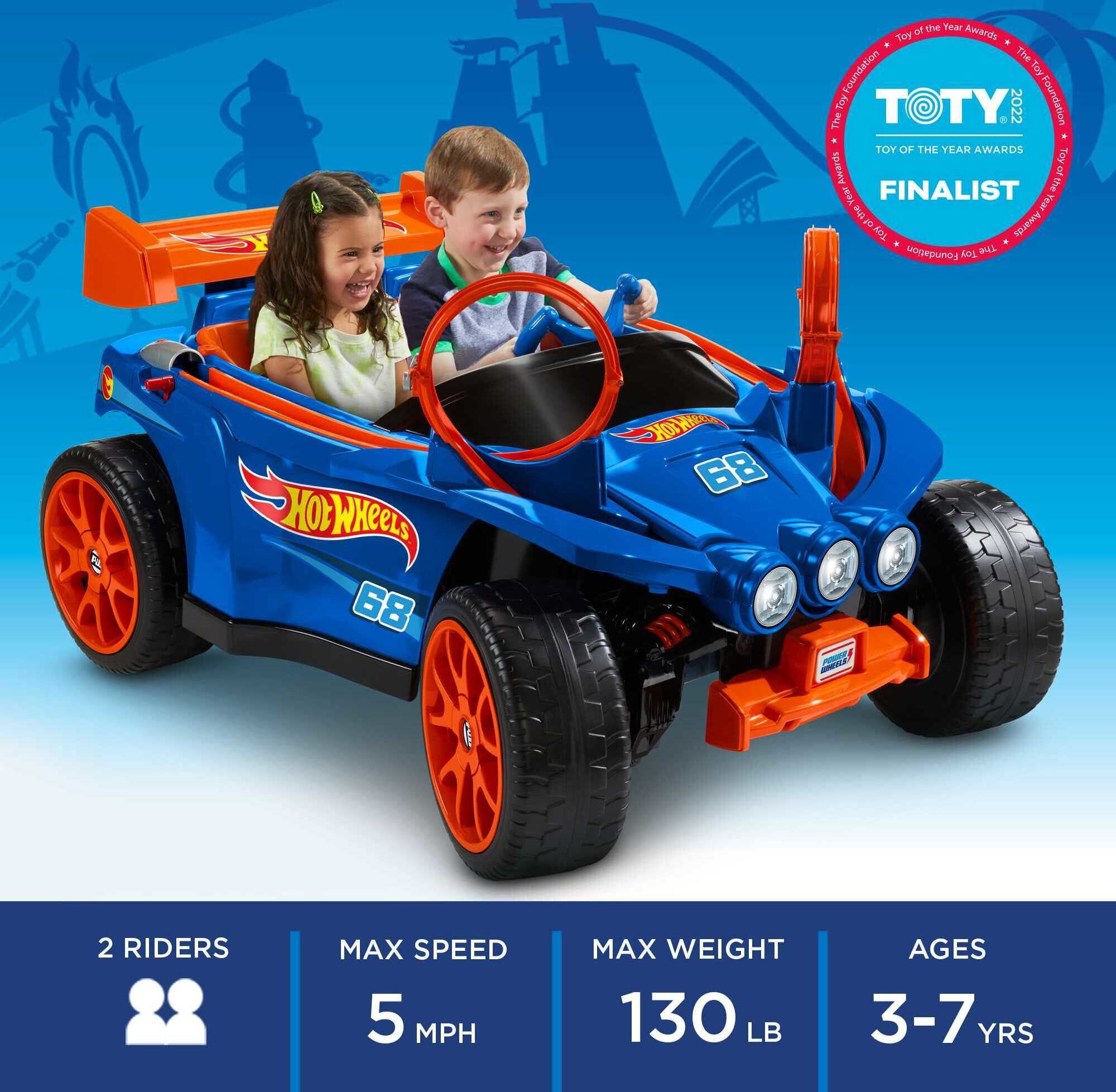 Power Wheels Hot Wheels Racer Battery-Powered Ride-On and Vehicle Playset with 5 Toy Cars