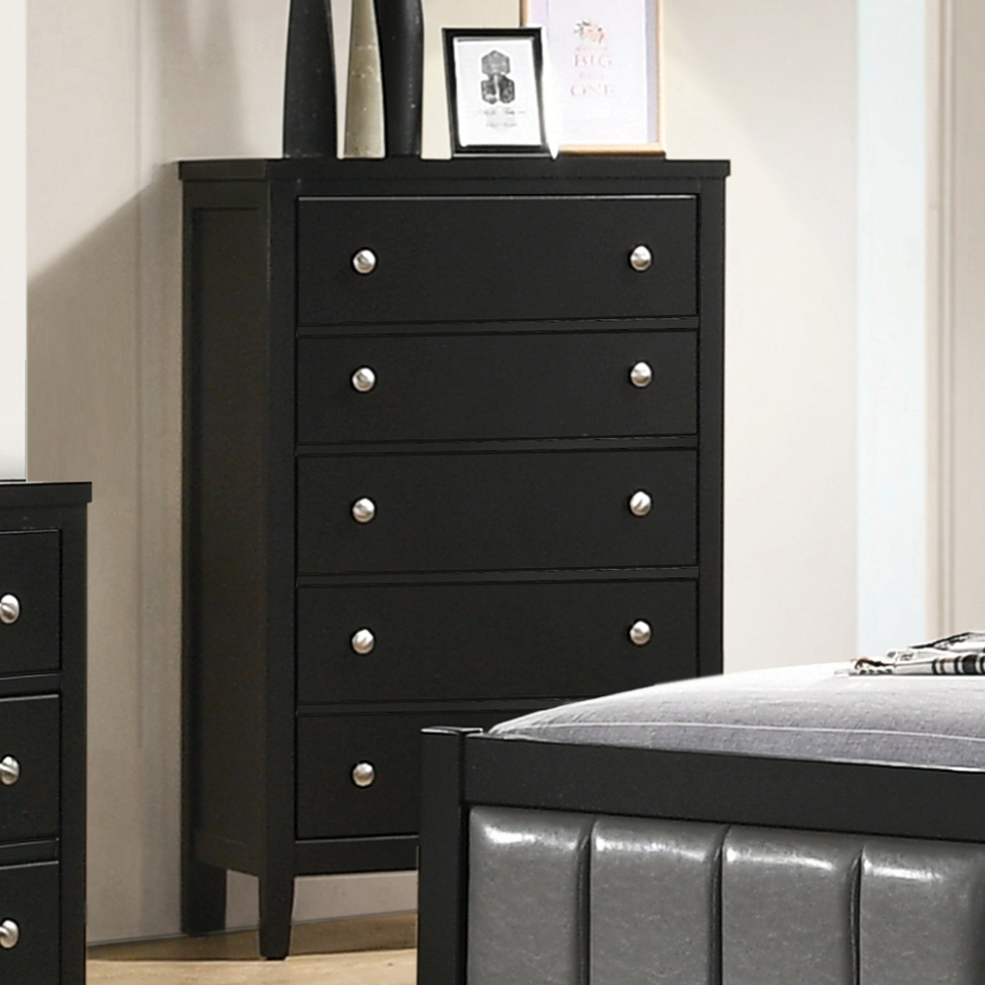 Carlton 5-drawer Rectangular Chest Black