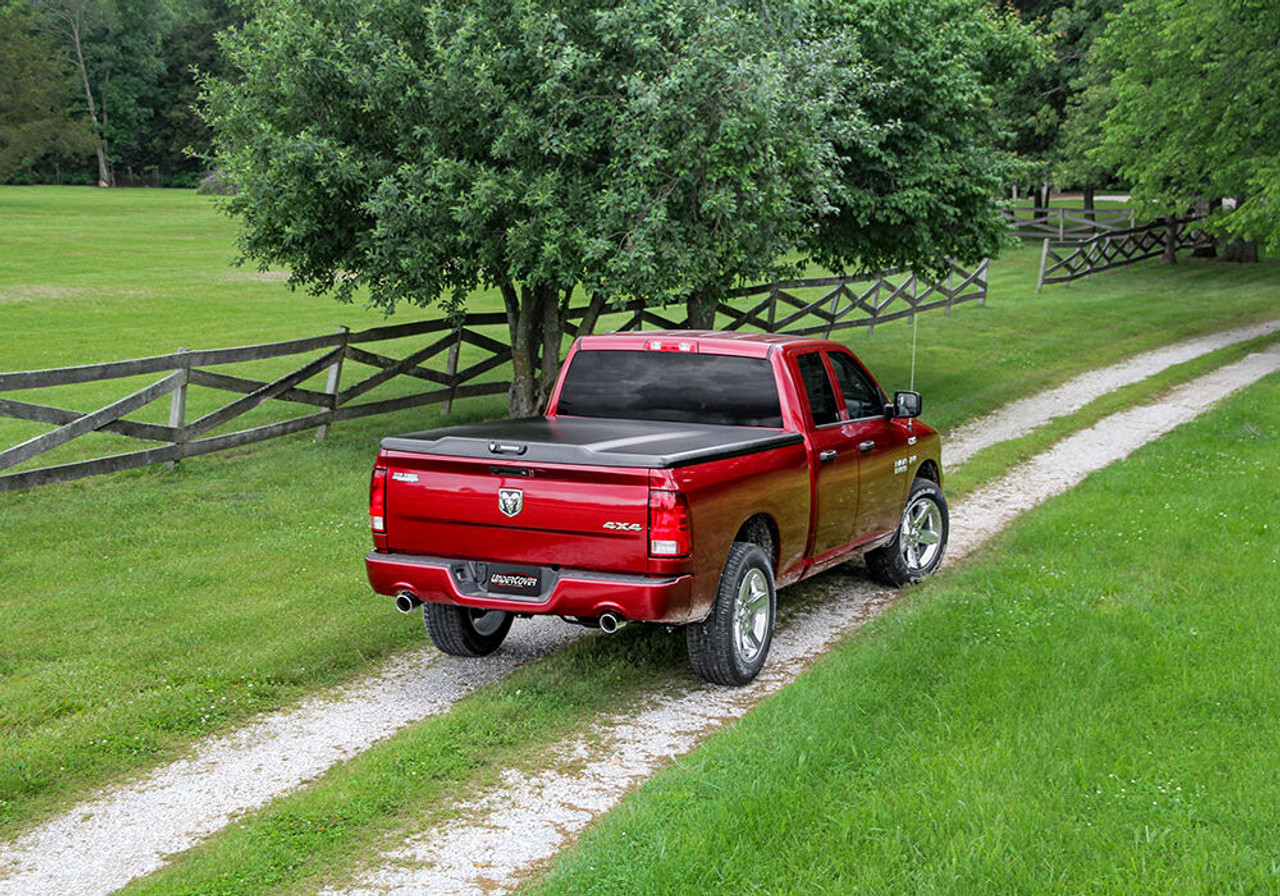 Undercover Elite 1623 Tac 6x27 w Deck Rail System  Blk Txt Tonneau Cover