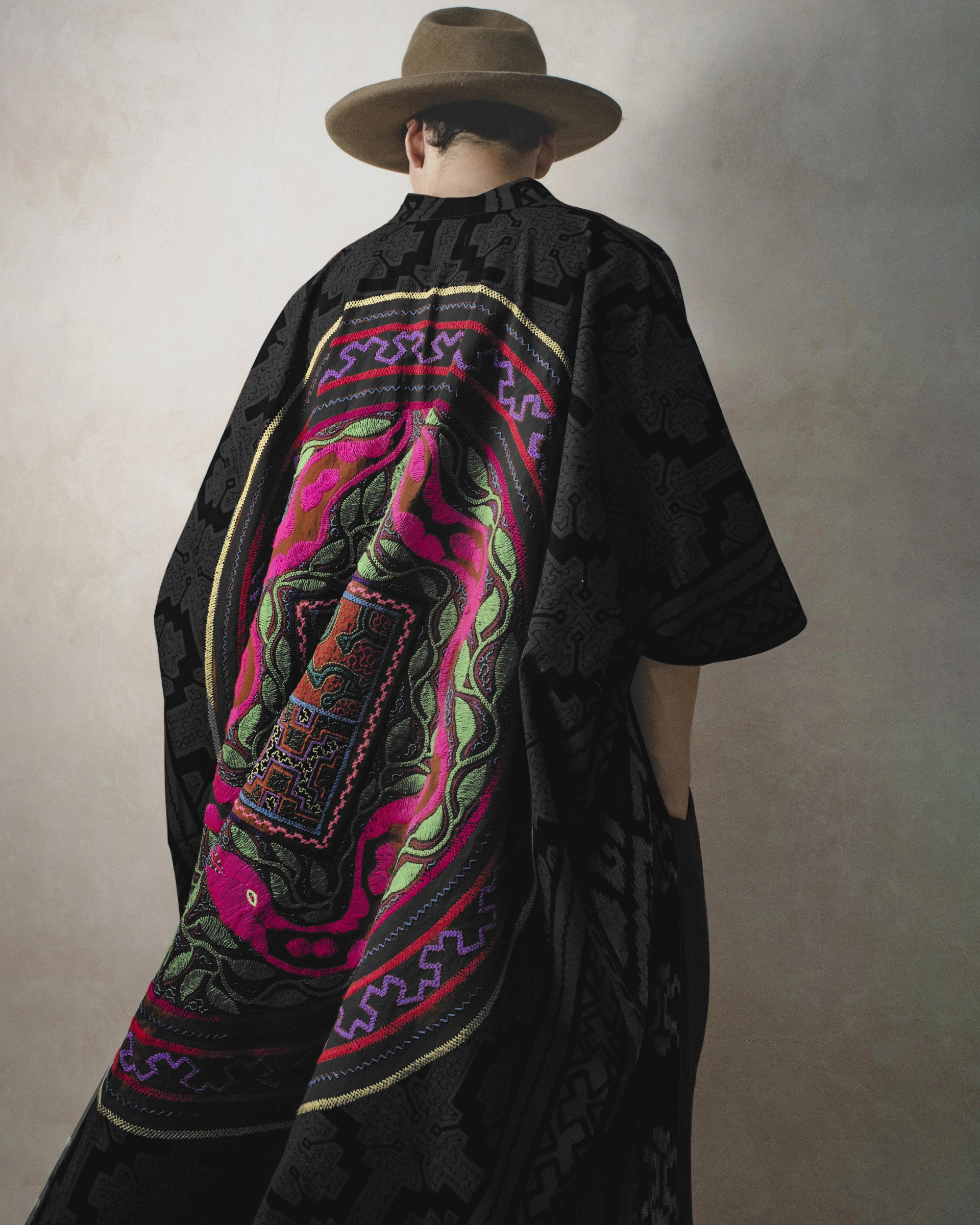 Loose and super long Shipibo Kimono