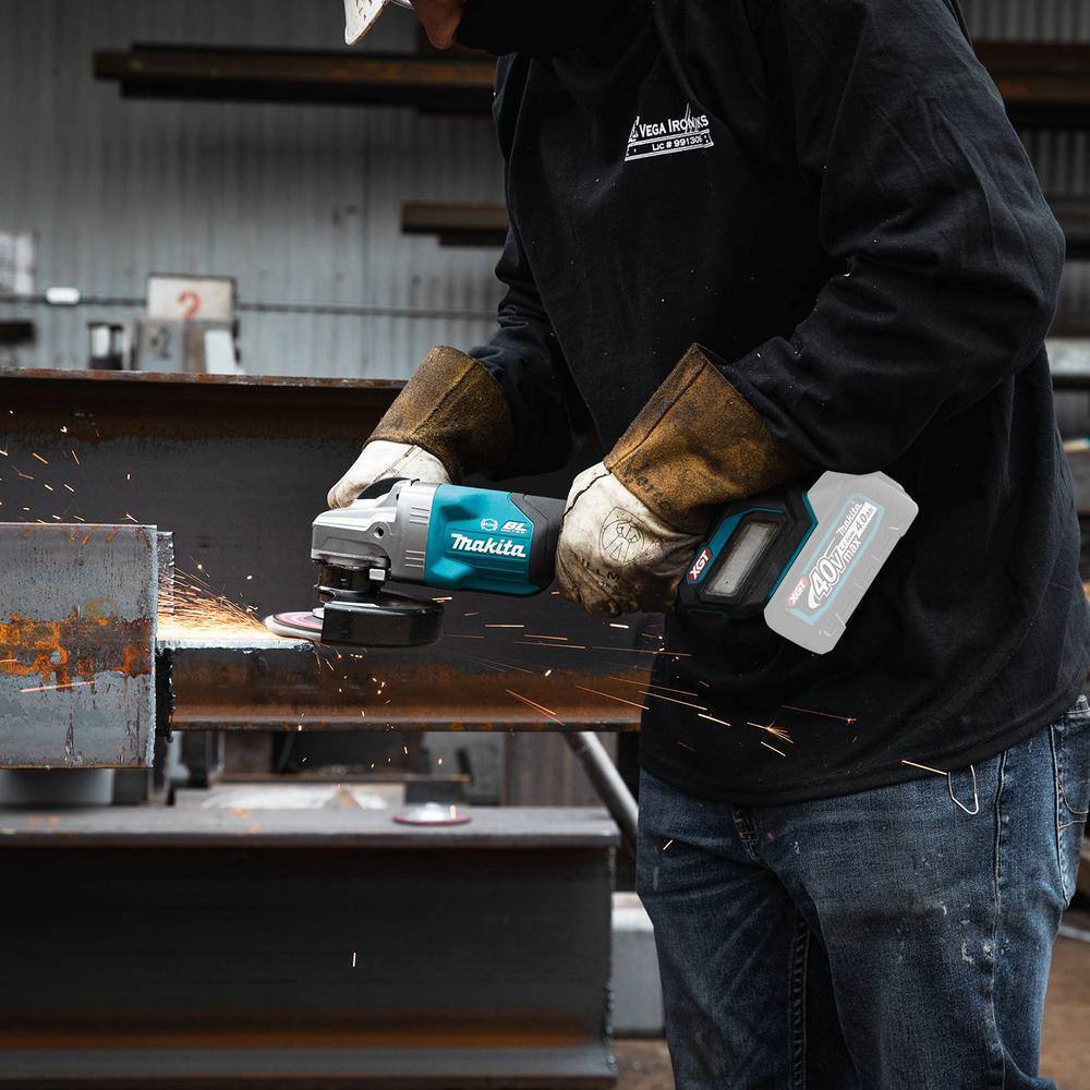 Makita 40V Max XGT Brushless Cordless 4-125 in. Paddle Switch Angle Grinder with Electric Brake AWS Capable (Tool Only) GAG06Z