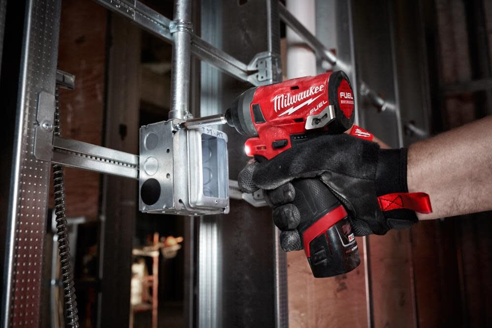 Milwaukee M12 FUEL 2 Tool Combo Kit: 1/2