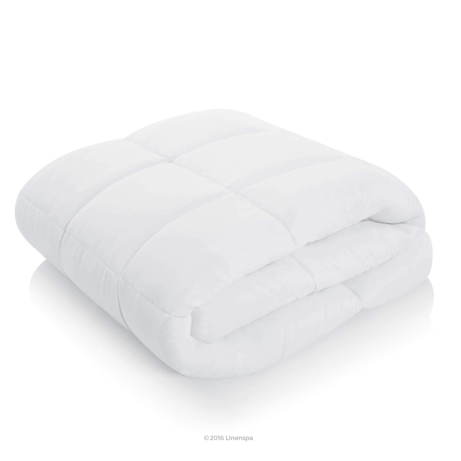 Serwall All Season Box Stitched White Reversible Down Alternative Comforter， Queen