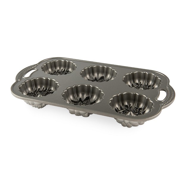 Nordic Ware Wreathlettes Baking Pan Silver