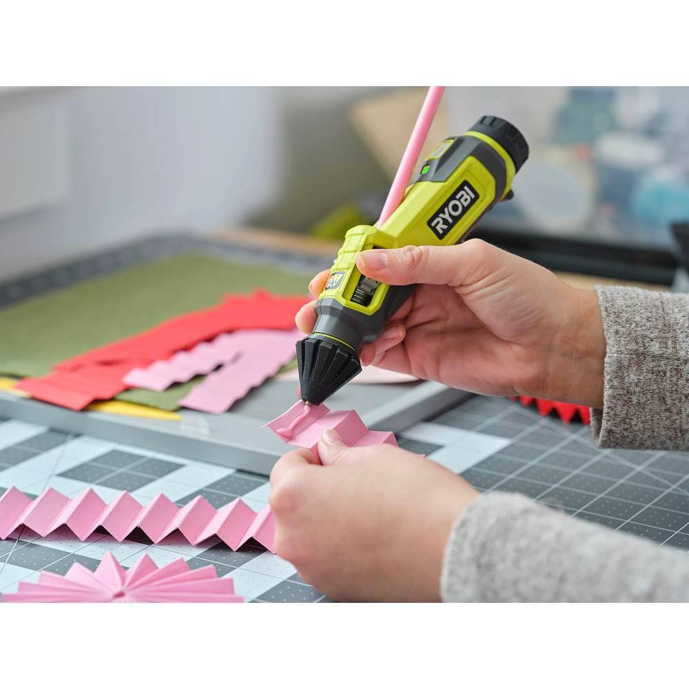 RYOBI USB Lithium Glue Pen Kit with 2.0 Ah USB Lithium Battery and Charging Cable FVH56K