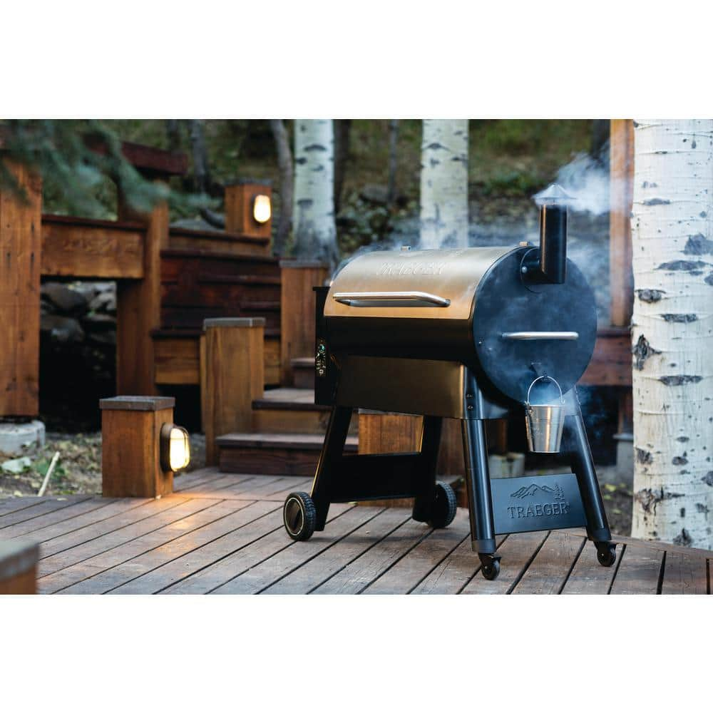 Traeger Pro Series 34 Pellet Grill in Bronze TFB88PZB