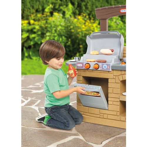 Little Tikes Cook 'n Play Outdoor BBQ Grill 12-Piece Plastic Outdoor Pretend Play Kitchen Toys Playset with Oven, Tan For Kids Girls Boys Ages 3 4 5+