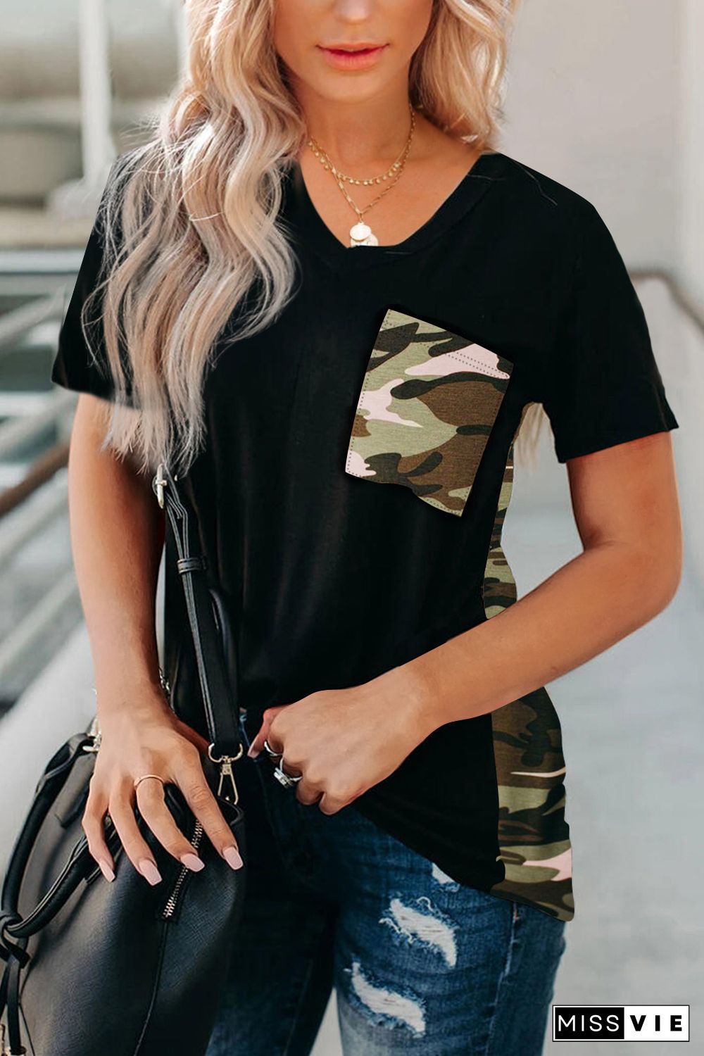 Black Women's Casual Camo Printed Splicing Pullover Pocket T-shirt