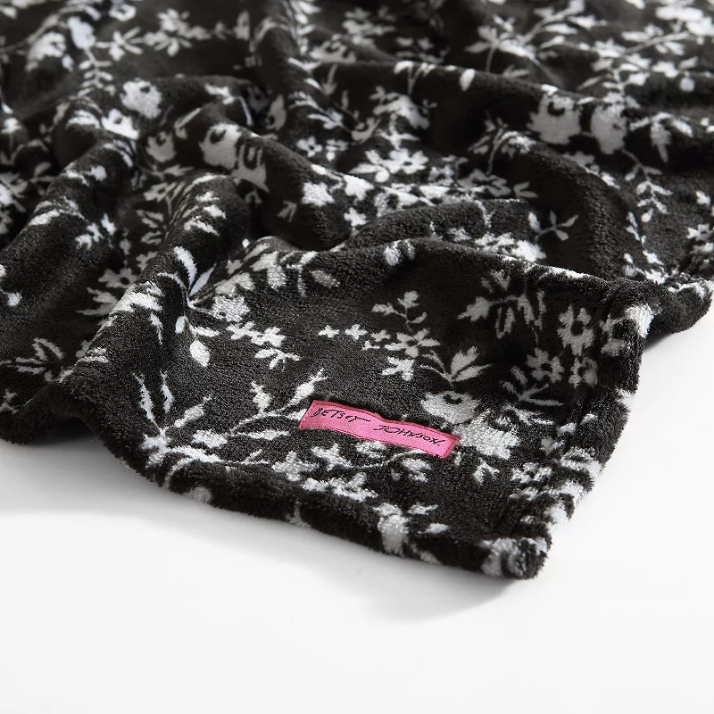 Betsey Johnson Pretty Floral Blanket