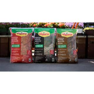 Vigoro 2 cu. ft. Bagged Premium Red Wood Mulch 480978