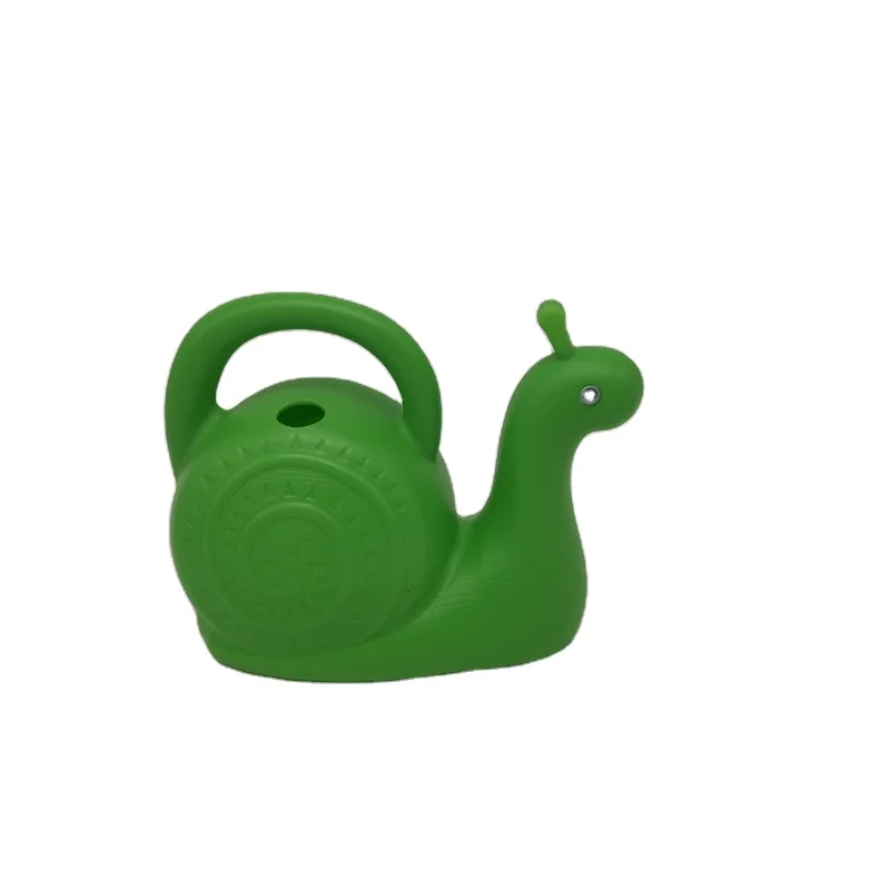 Hot selling likable cartoon snail kids animal watering can mini watering bottle garden beach tool set