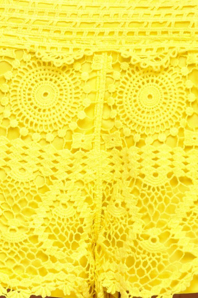 Happy Lace Shorts Lemon