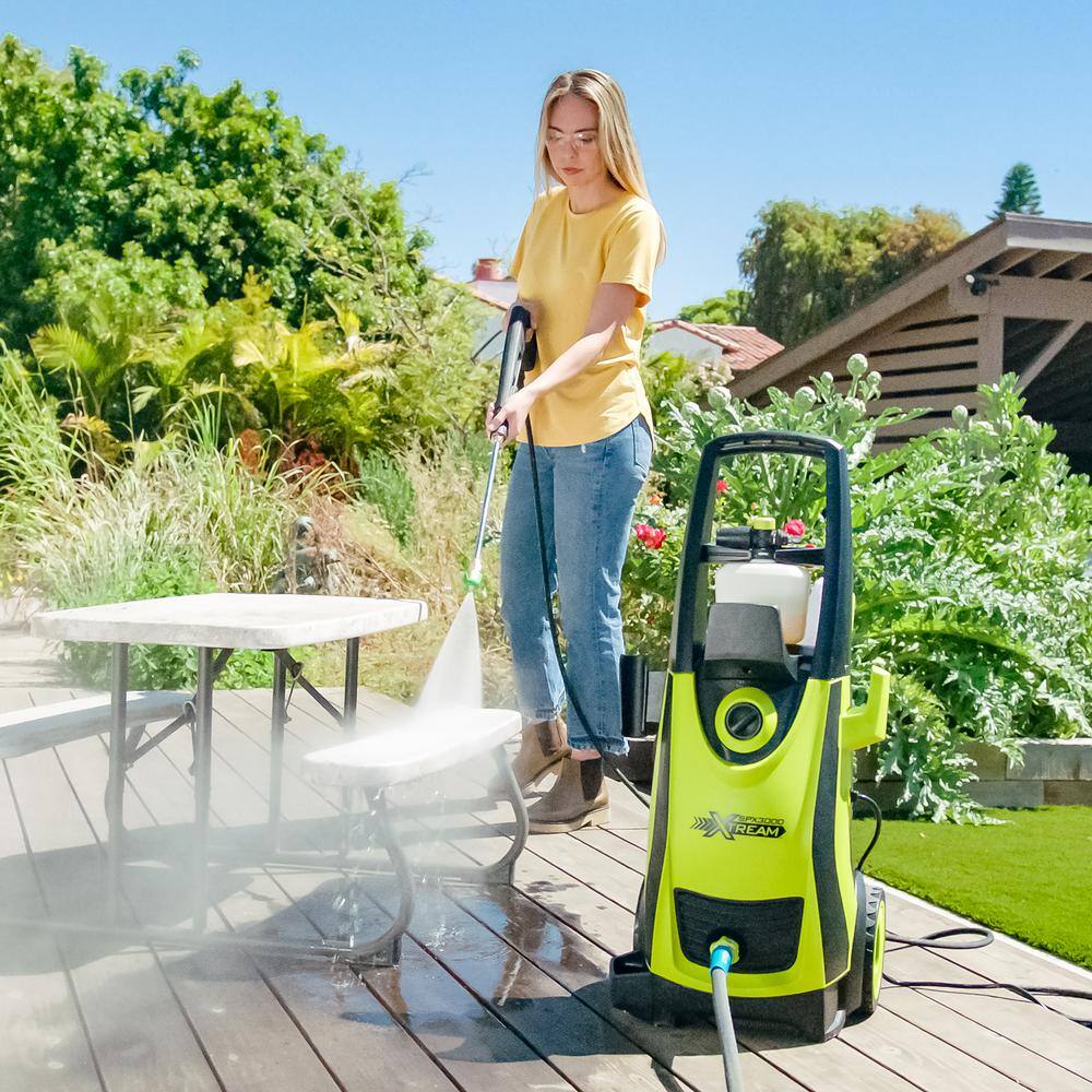 Sun Joe 1700 PSI 1.2 GPM 13 Amp Cold Water Xtream Clean Corded Electric Pressure Washer SPX3000-XT