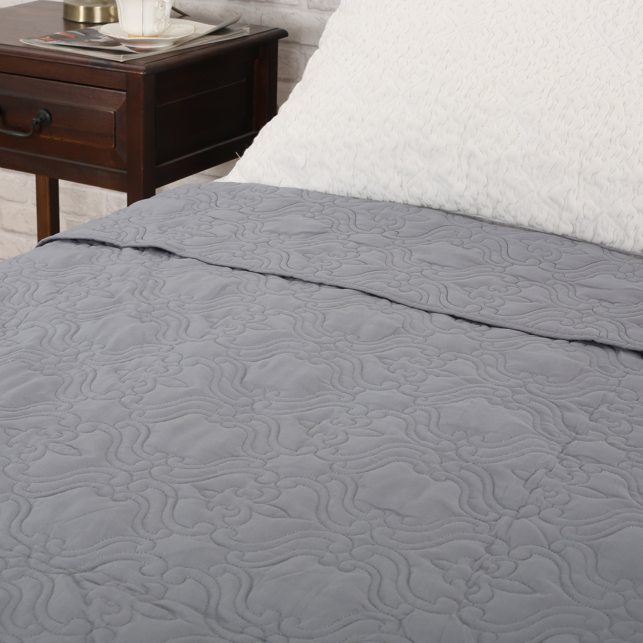 Landyn Double Bed Fabric Quilt