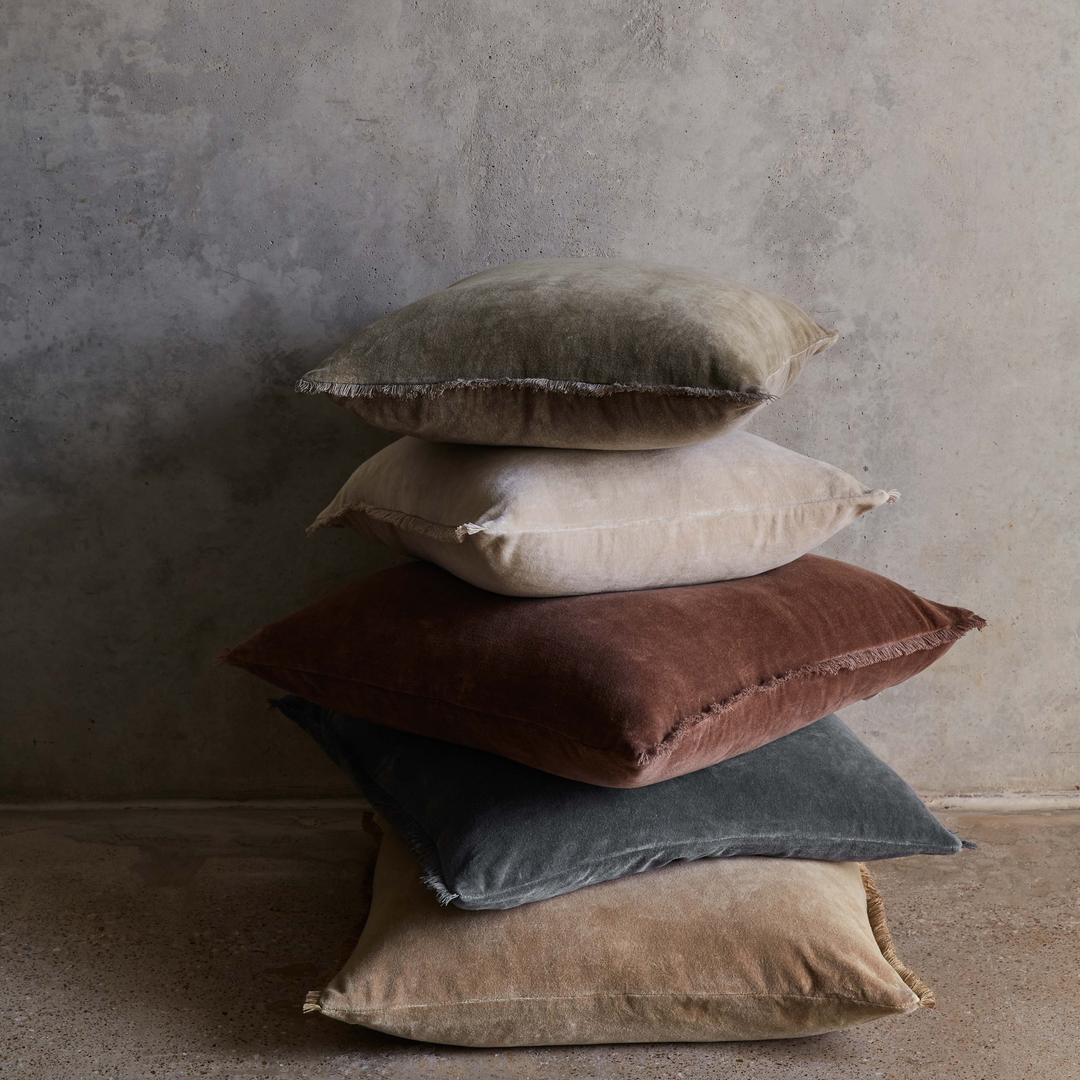 Naveta Velvet Pillow