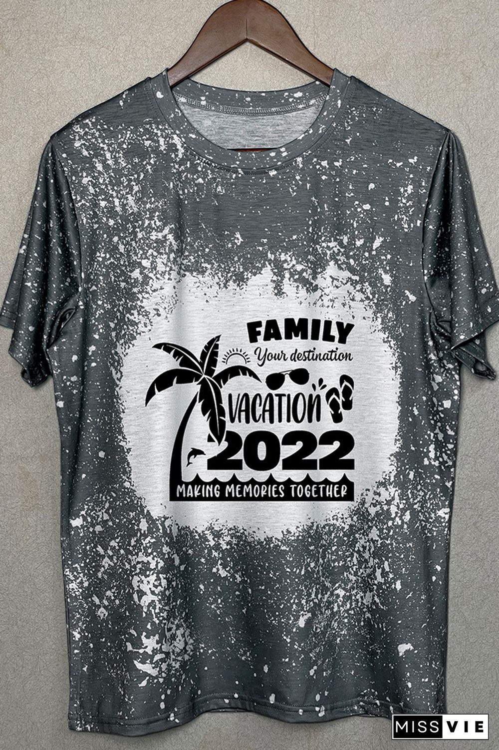 Family Vacation 2022 Graphic Tee Wholesale