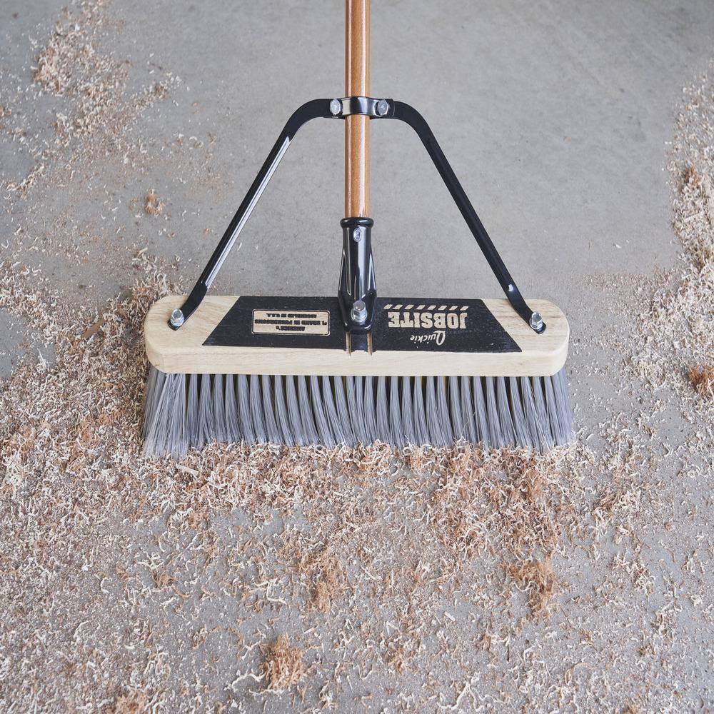 Quickie 18 in. MS Push Broom 2182107