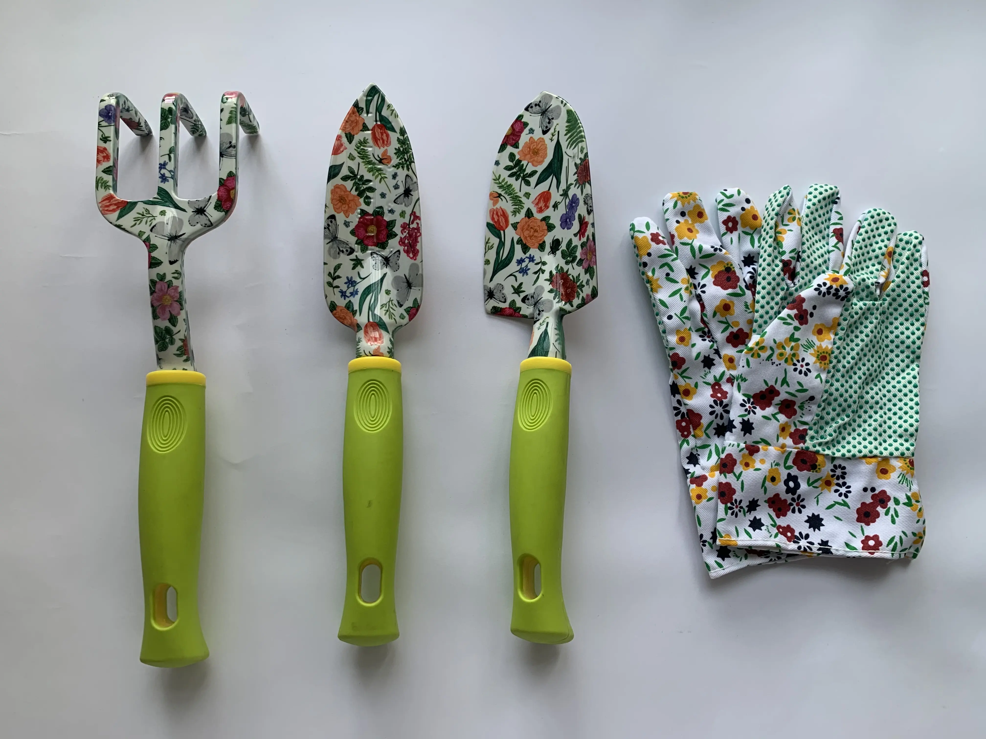 Customized 5 Pieces Flower Pattern Gardening Tools Set Gift for Women With Apron Paper Box Packing