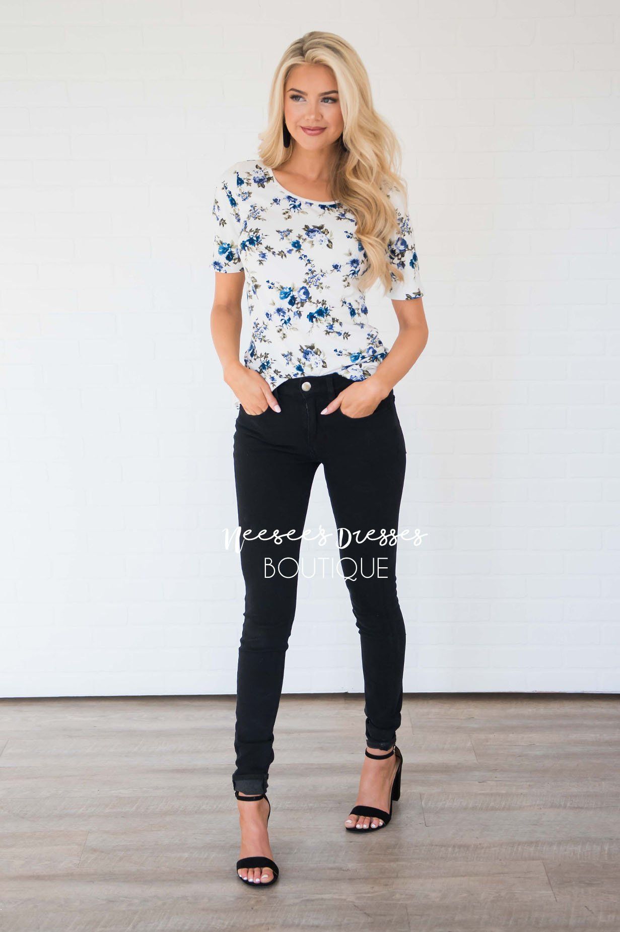 Ivory Blue Floral Scoop Neck Top