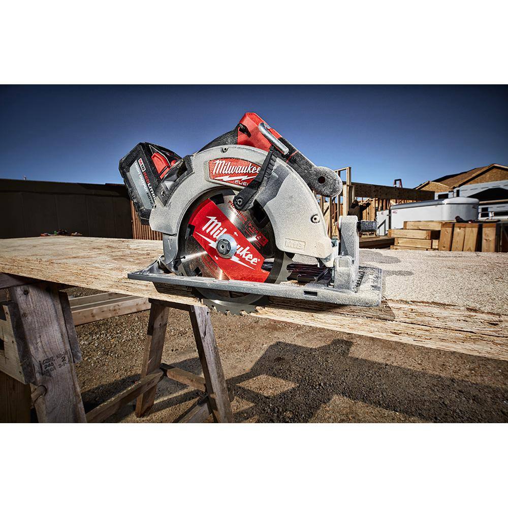 MW M18 FUEL 18V Lithium-Ion Cordless 7-14 in. Circular Saw W HIGH OUTPUT XC 8.0Ah Battery 2732-20-48-11-1880