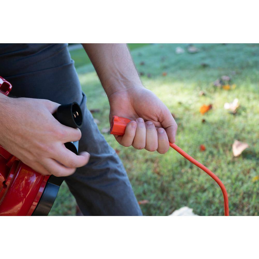 Woods 25 ft. 163 SJTW Outdoor Medium-Duty Extension Cord Orange 267