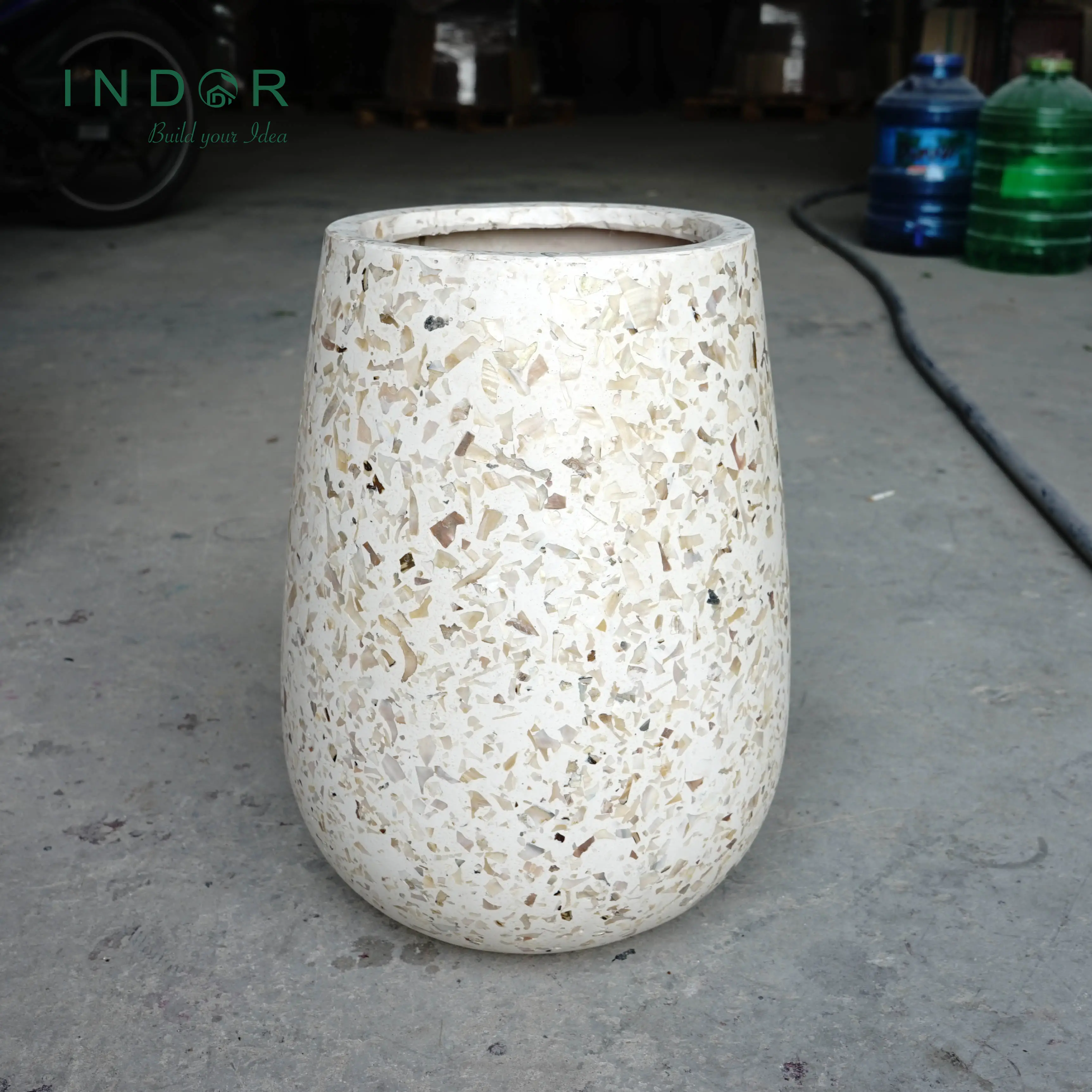 High Quality Flower nursery production pots planters Garden Supplies Home Vietnam Indoor Cream Fiberstone 9kg vase plant pots