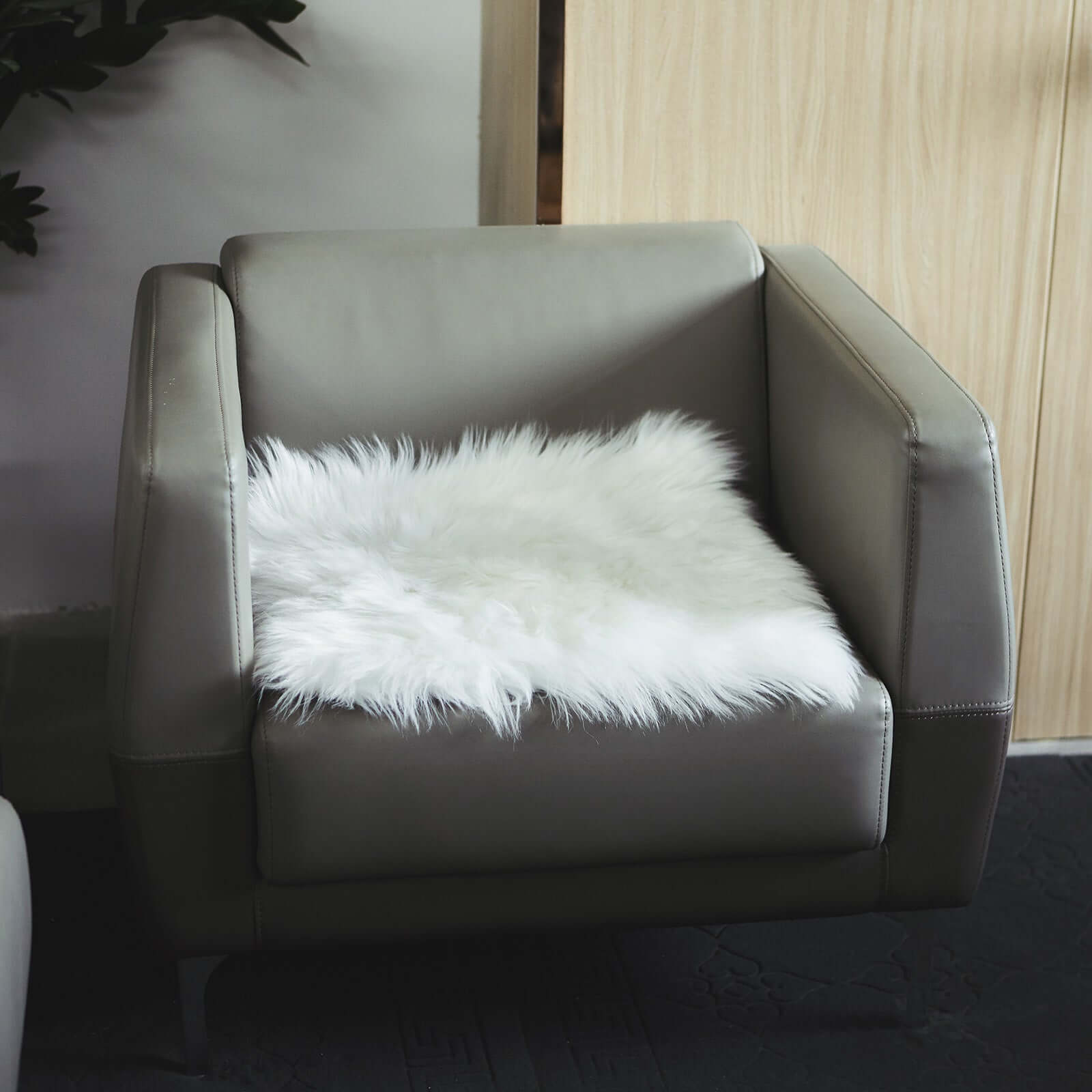 Soft White Faux Sheepskin Fur Square Seat Cushion Cover, Small Shag Area Rug 20