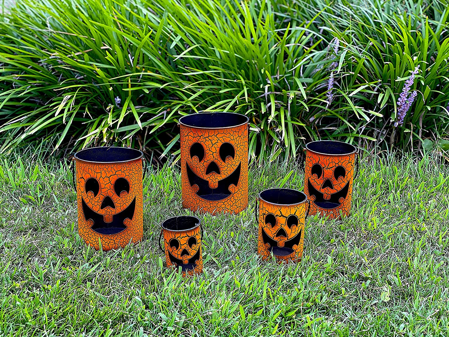 Halloween Lantern Set Rustic Candle Holder Metal Indoor Outdoor Decoration Jack-O-Lantern Buckets Lamp (Set of 5)