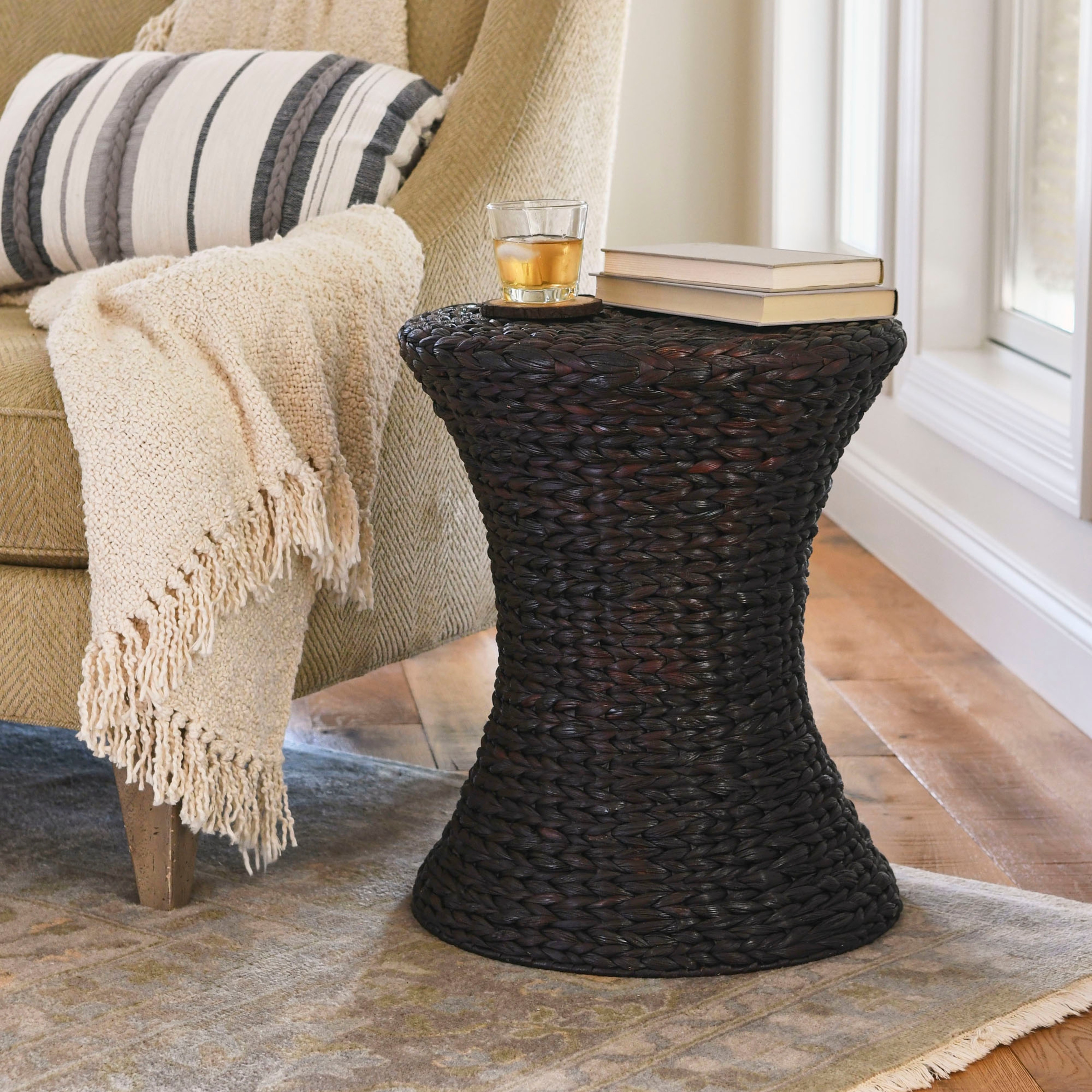 Stained Water Hyacinth Wicker Stool， Handwoven Wicker Braid with Sturdy Metal Frame， Lightweight Hourglass Profile