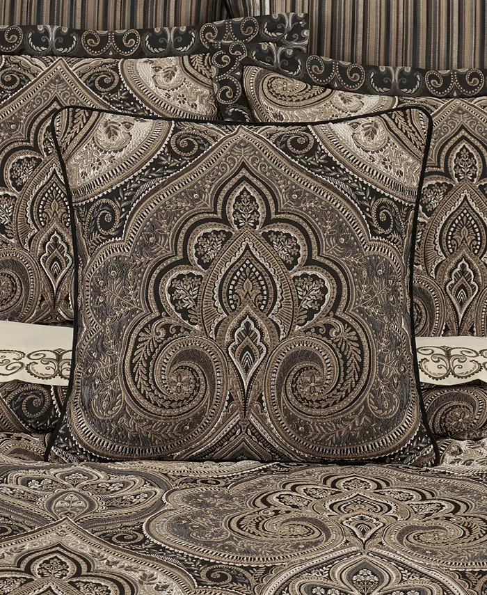 J Queen New York Cipriana Square Decorative Pillow， 20