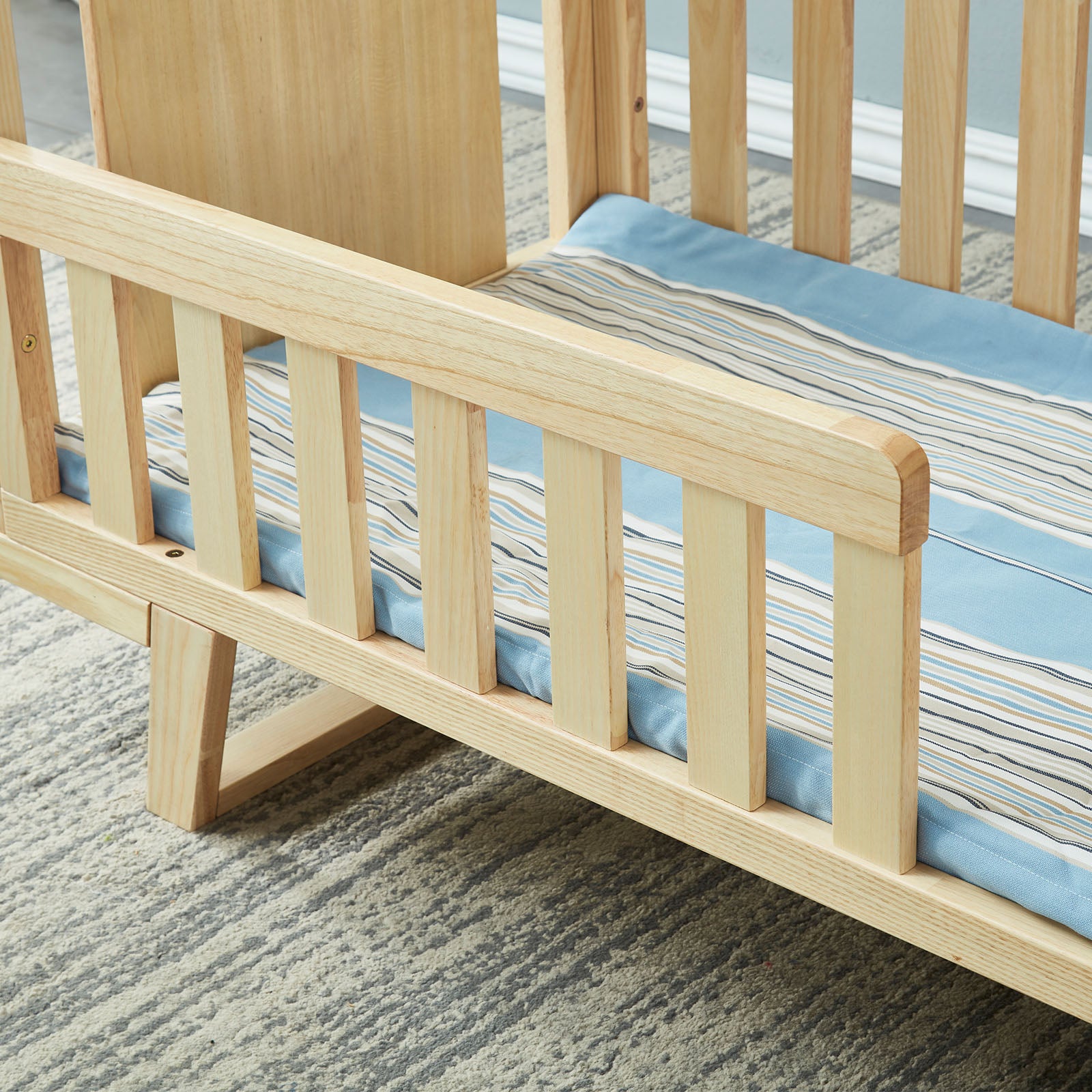 Baby/Toddler Bed With 3 Levels Solid Wood Bed Et-Y002