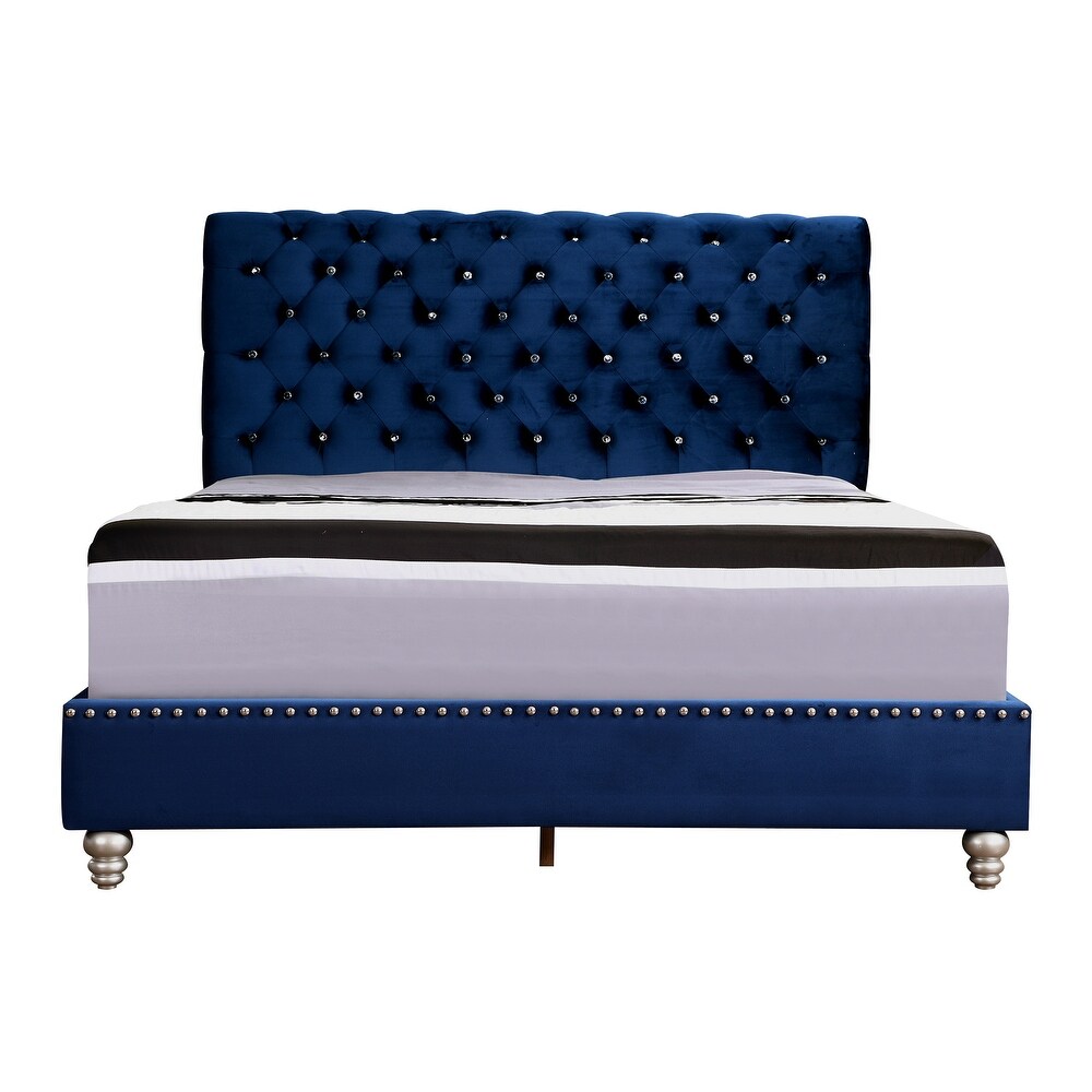 Maxx Tufted Upholstered Queen Panel Bed