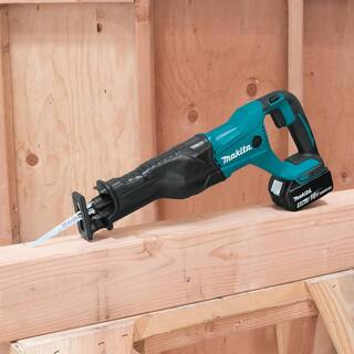 Makita 18V 5.0Ah LXT Lithium-Ion Cordless Reciprocating Saw Kit XRJ04T