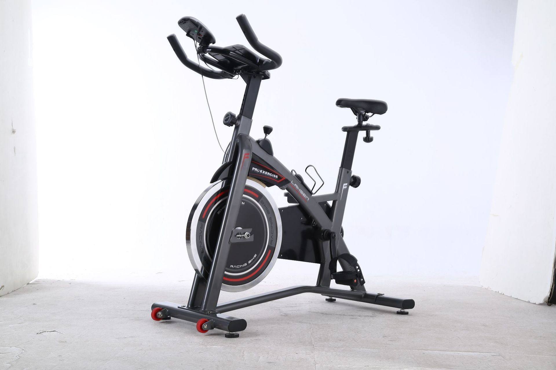 Hot sell household spin bike for body building fitness equipment exercise bike with adjustable seat cushion