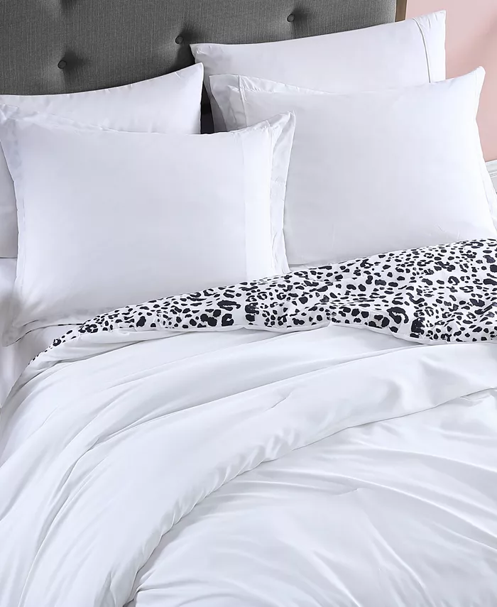 Betsey Johnson CLOSEOUT! Water Leopard Duvet Cover Set  Full Queen