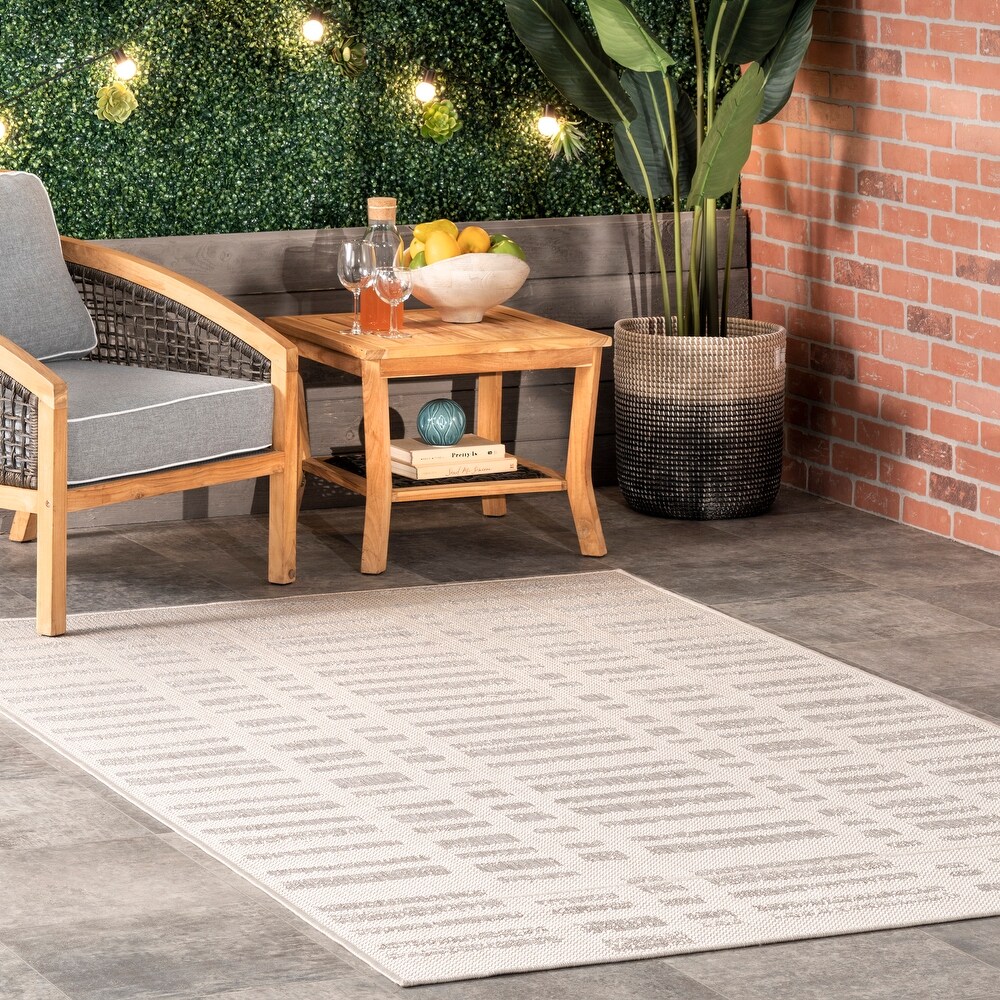 Brooklyn Rug Co Marin Contemporary Indoor/Outdoor Area Rug