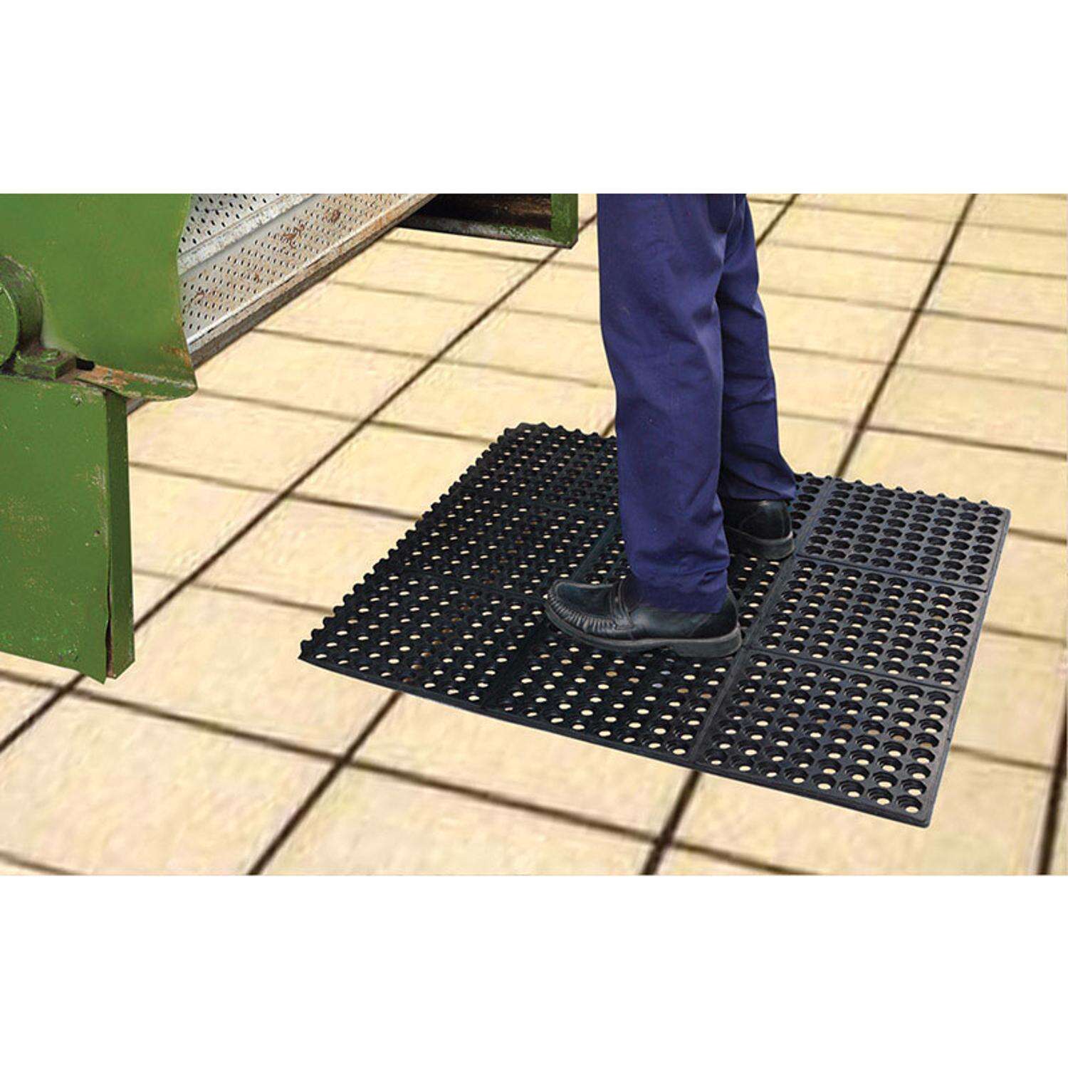 Flexgard 36 in. L X 36 in. W Black Interlocking Ring Mat Rubber Anti Fatigue Mat