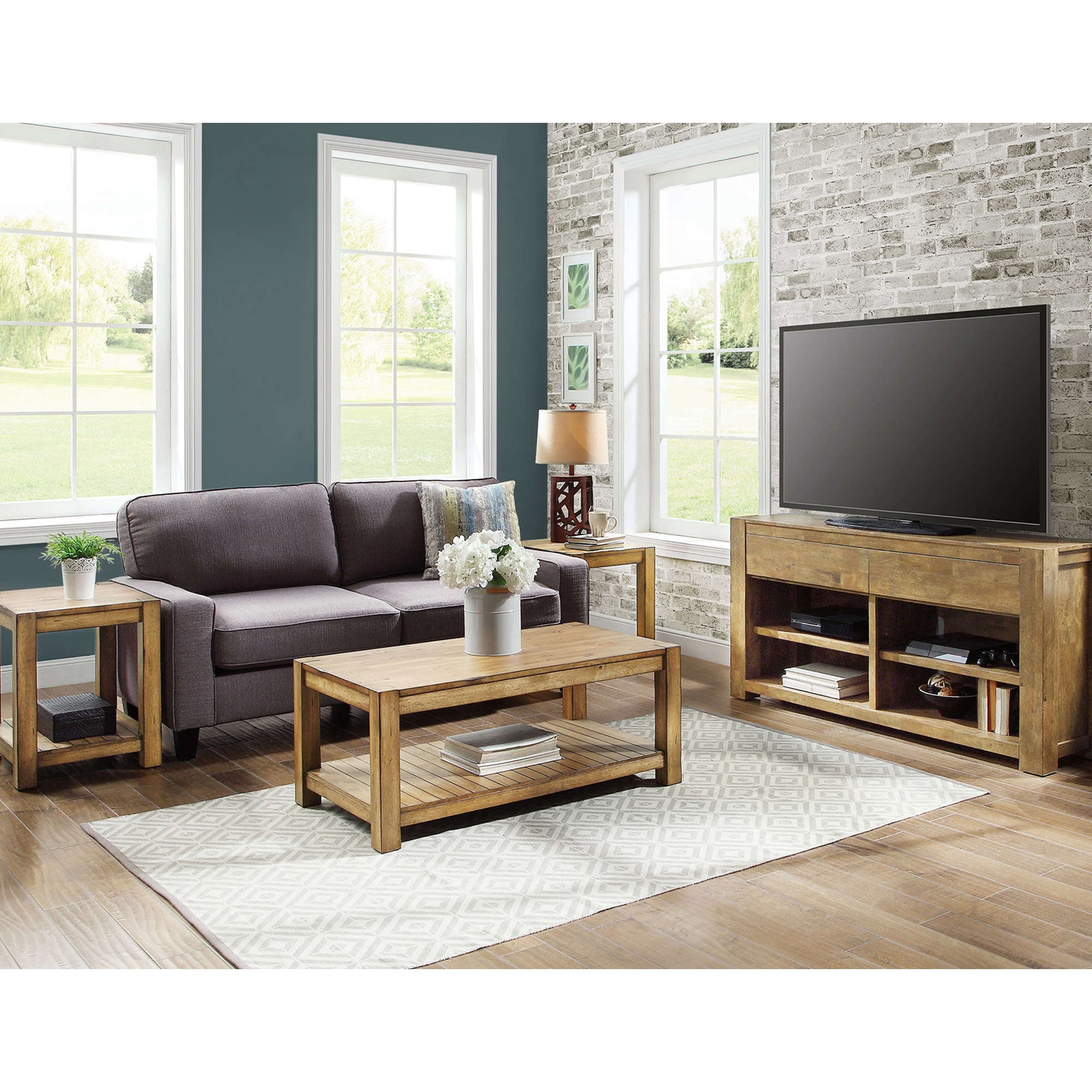 Better Homes and Gardens Bryant Solid Wood Coffee Table， Rustic Maple Brown Finish