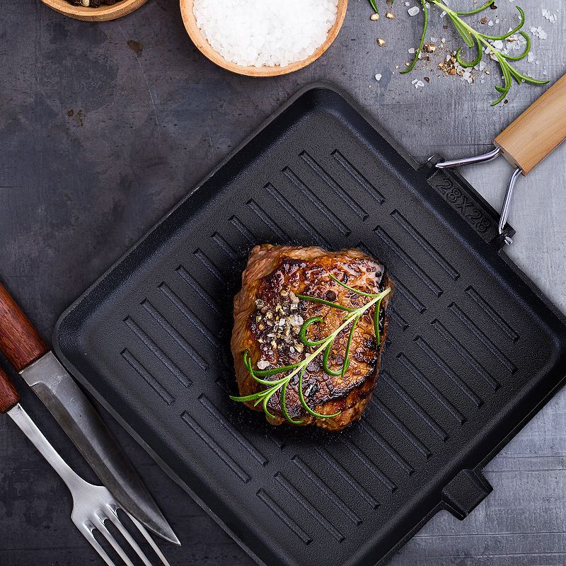 General Store Addlestone 11 Inch Pre-Seasoned Cast Iron Grill Pan with Foldable Wooden Handle