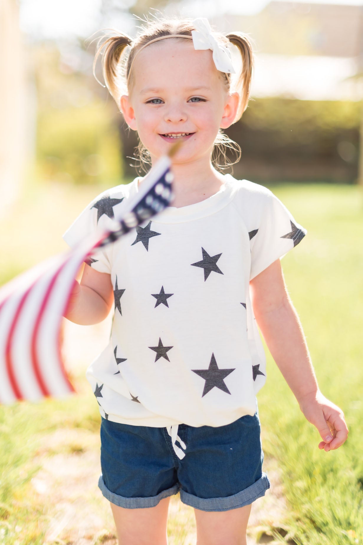 The Little Star Modest Tee