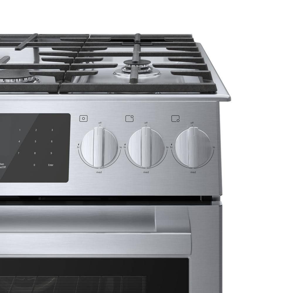 Bosch Benchmark Benchmark Series 30 in. 4.8 cu. ft. Slide-In Gas Range with Self-Cleaning Convection Oven in Stainless Steel HGIP056UC