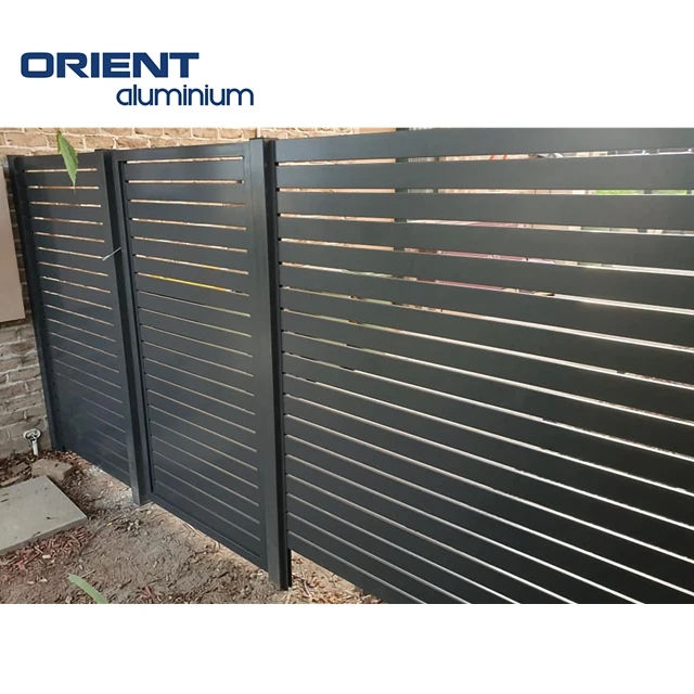 Factory Direct Supply Metal Garden Fence Screens/Privacy Fence Panel Available in Black and White 3D Sample Models Supported