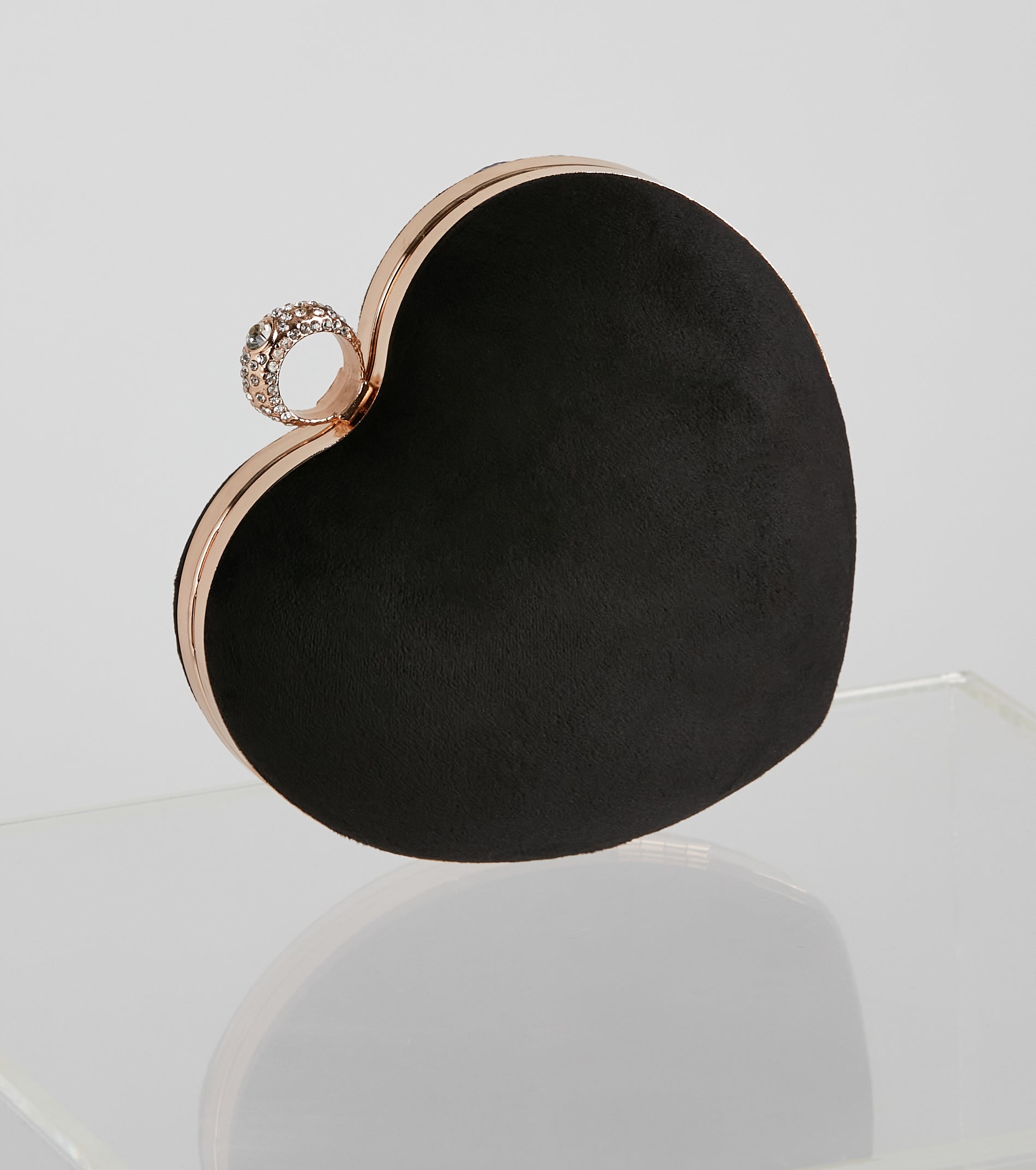 Queen Of Hearts Velvet Ring Clutch