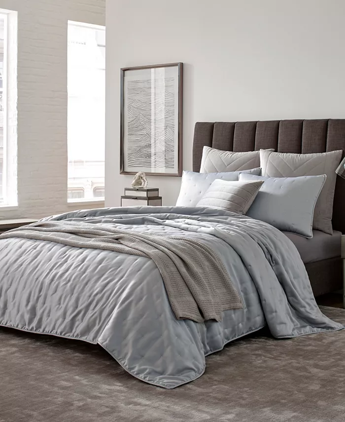 Kenneth Cole Essentials Waffle Grid King Blanket