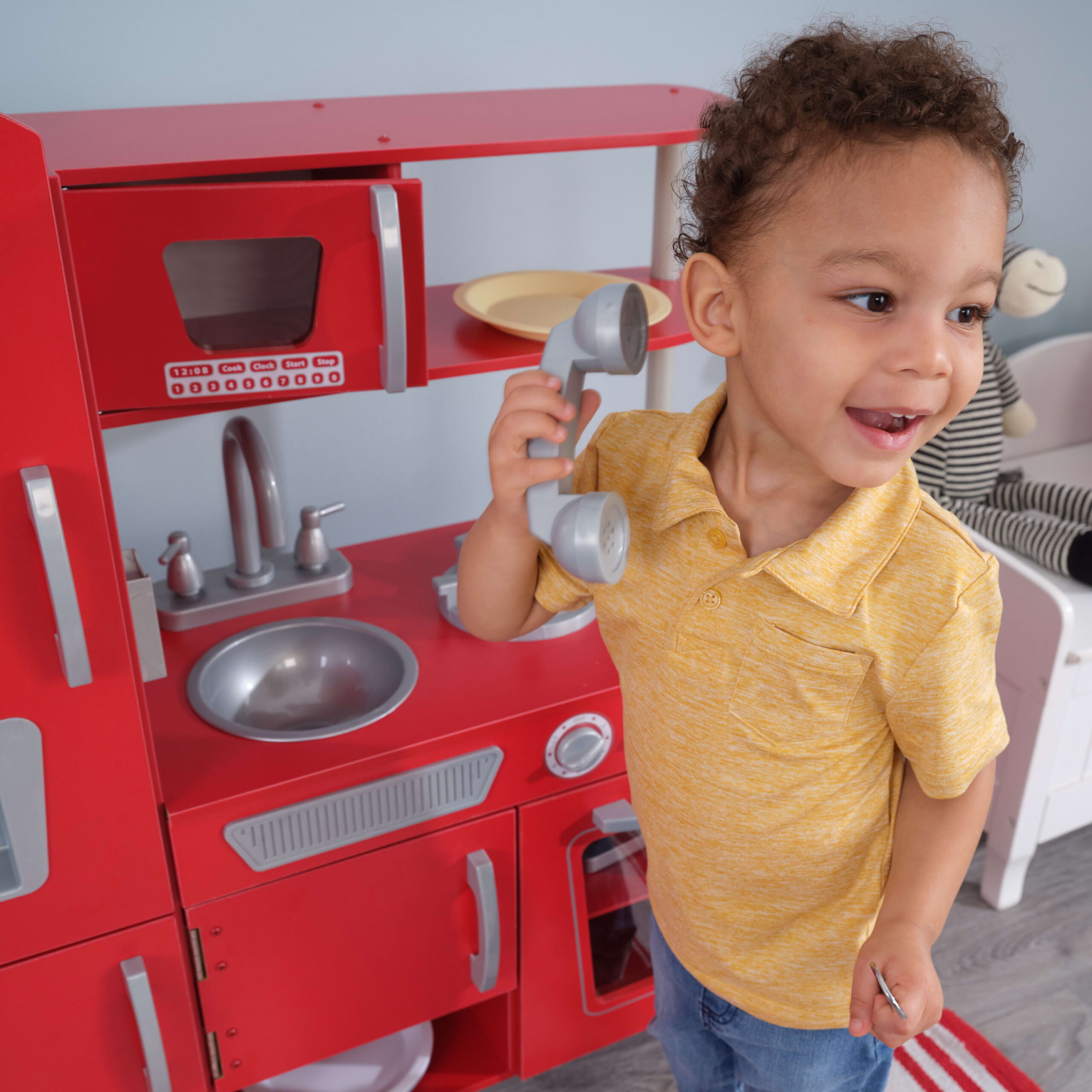 KidKraft Red Vintage Wooden Play Kitchen with Stainless Steel-Look Trim， Play Phone