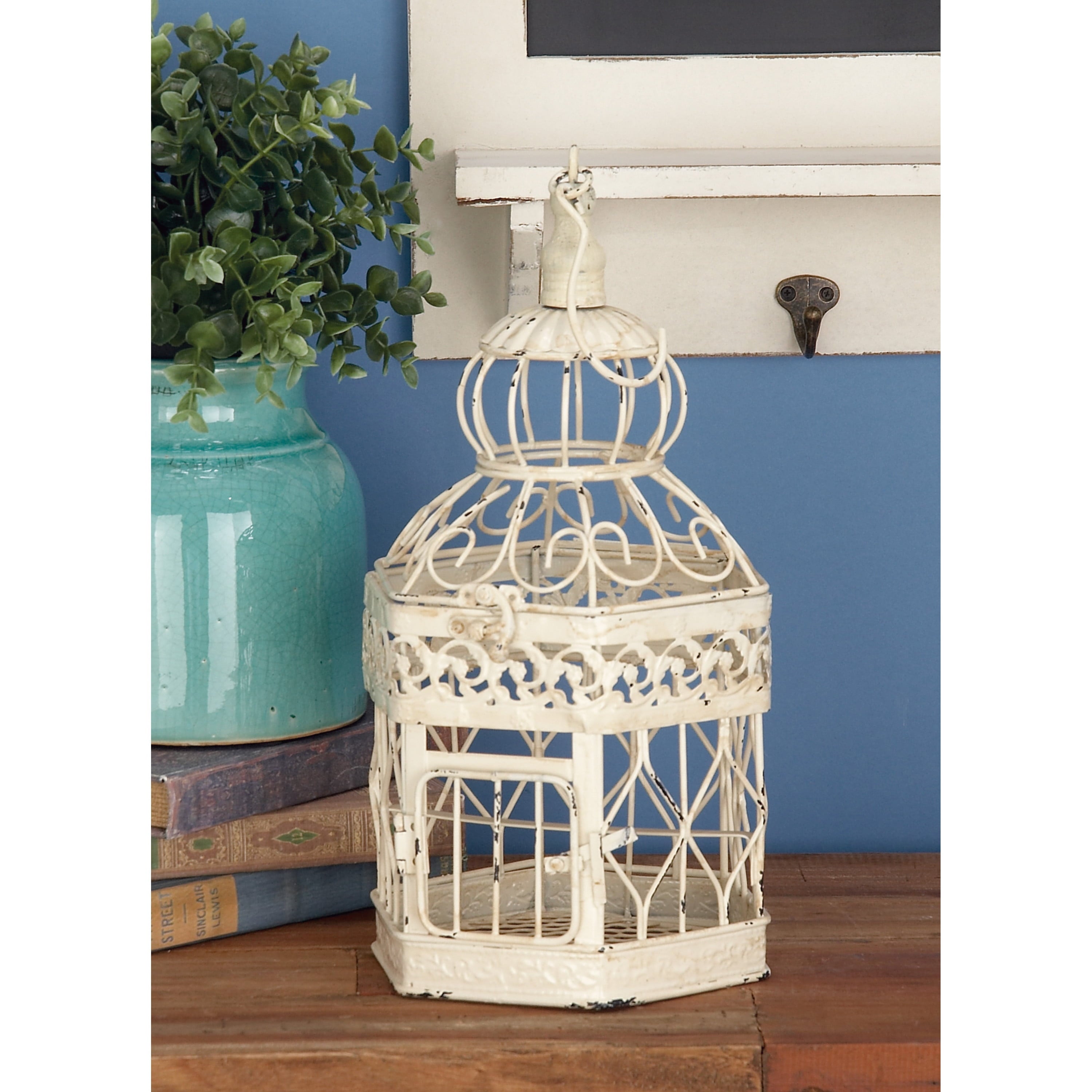 DecMode Indoor Outdoor Hinged Top White Metal Birdcage with Latch Lock Closure and Hanging Hook， Set of 3